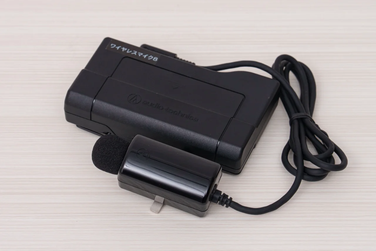 赤外線ワイヤレスマイクピン型の写真