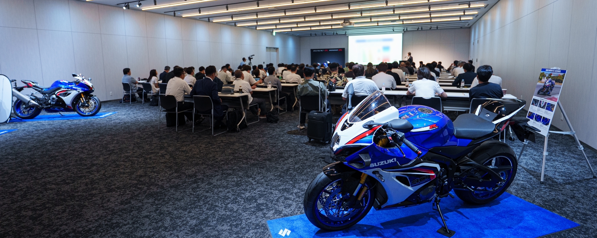 バイク新商品発表会